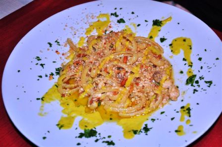 Spaccatelle con spada